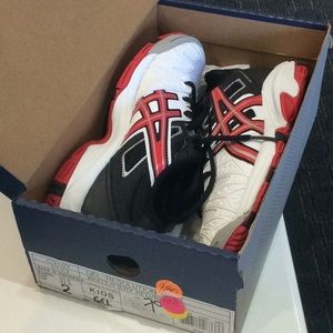 Asics gel resolutions boys size 2